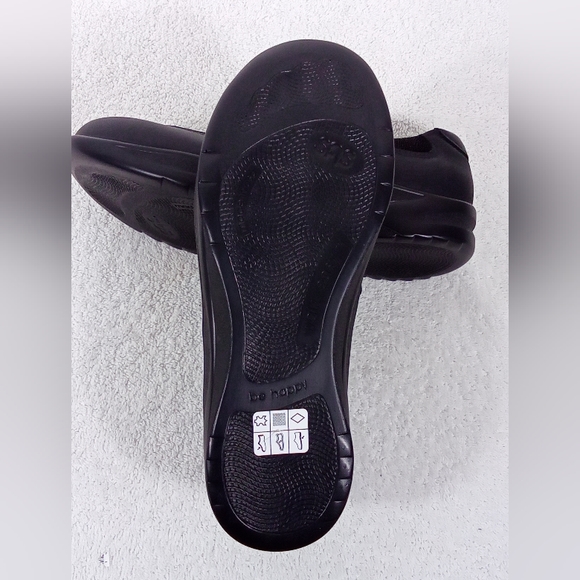 NWT SAS Step Out Black Shoes Size 6.5 - Picture 7 of 8